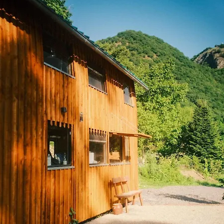 Le Refuge Du Milan - Bus Avec Jacuzzi 5 Personnes Chalet Bertren