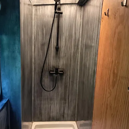 Chalet Le Refuge Du Milan - Bus Avec Jacuzzi 5 Personnes *